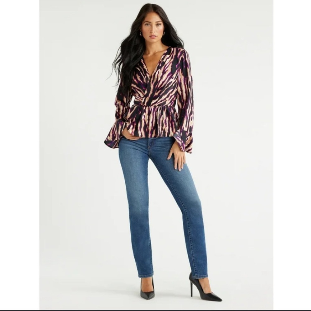Sophia Jeans Women’s Drape Knot Top